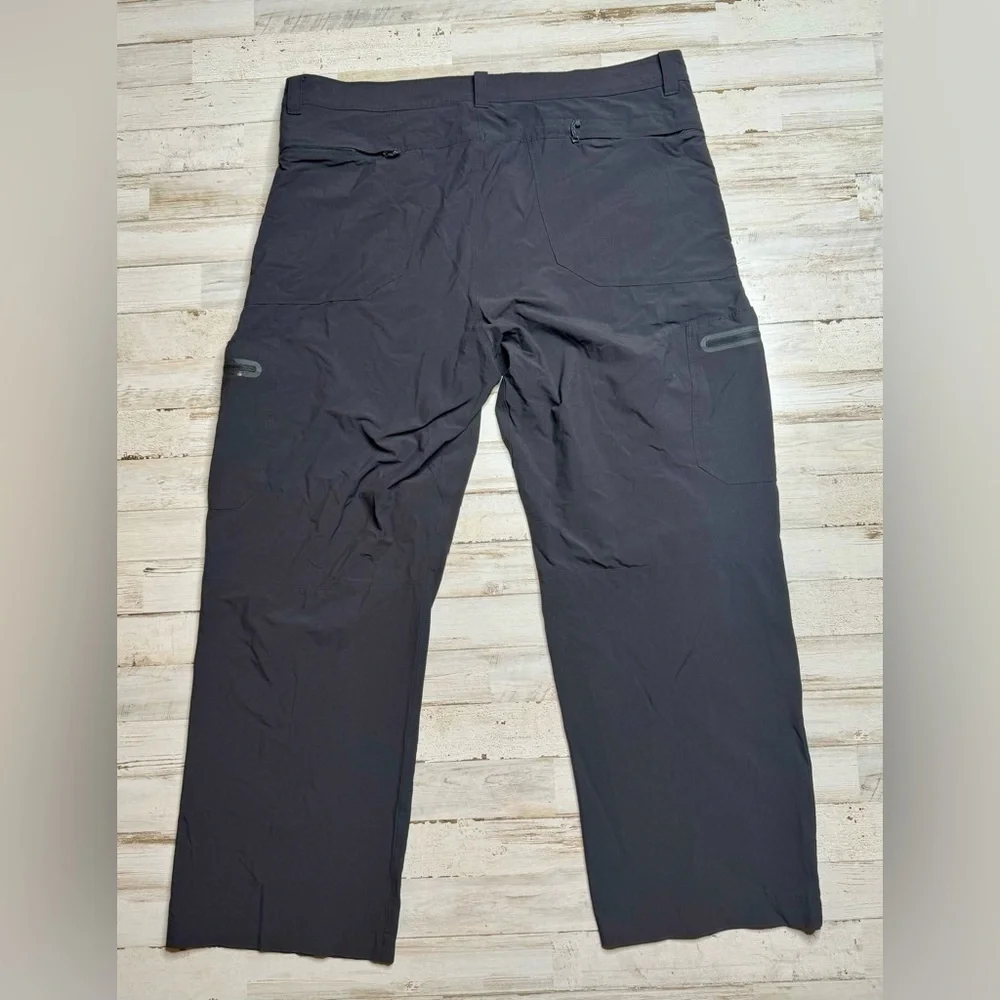 L.L Bean Pants Mens Sz 38x29 Black Nylon Cresta Hiking Water Resistant